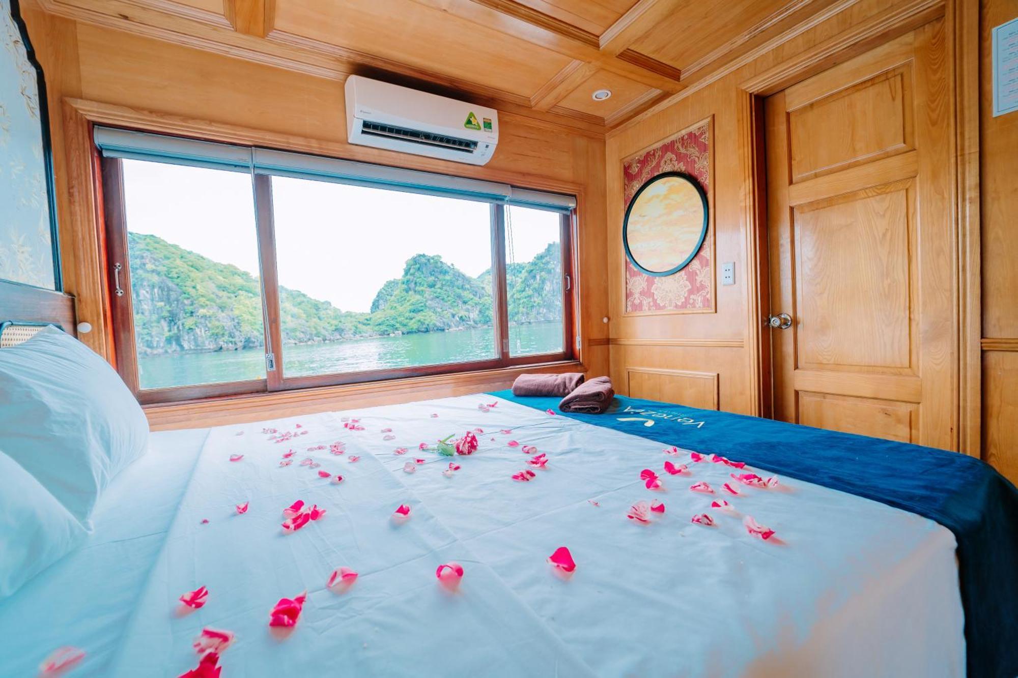Готель Venezia Boutique Cruises - Catba Island Chan Chau Екстер'єр фото