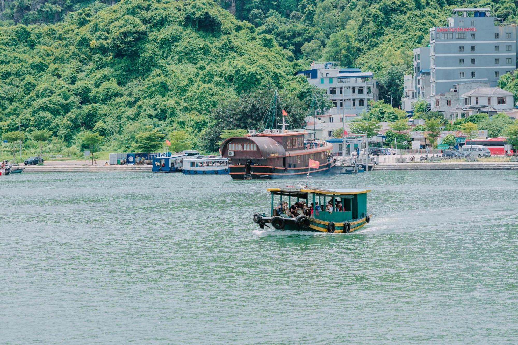 Готель Venezia Boutique Cruises - Catba Island Chan Chau Екстер'єр фото